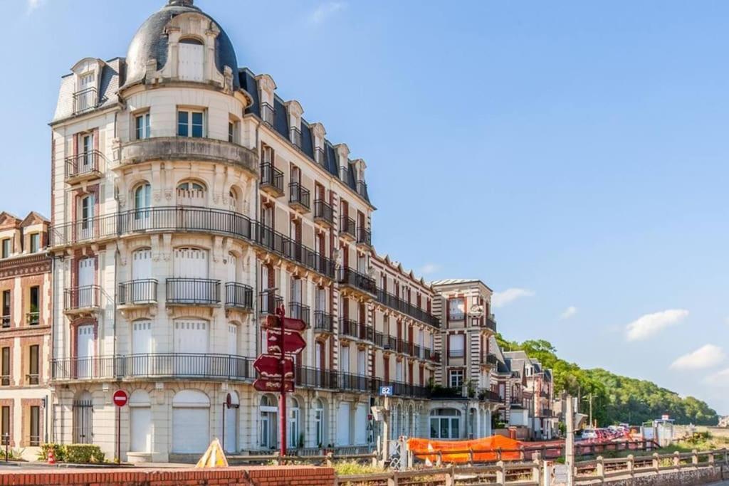 Juste La Plage - Studio Classe 3 Etoiles - Face A La Mer Houlgate Extérieur photo